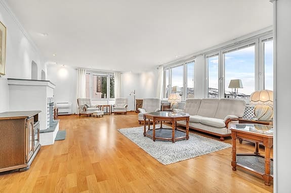 SOLGT - KONTAKT MEGLER INGVE HILSTAD DERSOM DU SKAL SELGE BOLIG - Selveier 3-roms leilighet